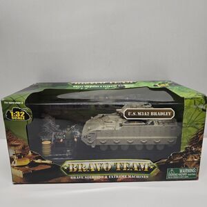 1:32 US M3A2 Bradley Bravo Team Tank Model Unimax Toys Brave Soldiers NEW